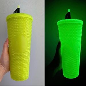 Starbucks Halloween 2022 Glow In The
Dark Lemongrass Bling Venti Cup